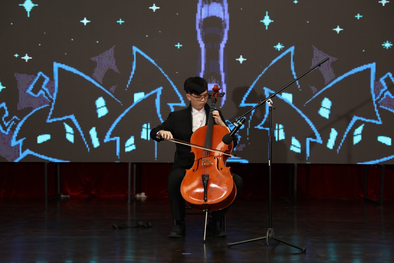 Cello solo